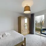 Free Parking Cozy 2 Bedroom Apartment In Belfast